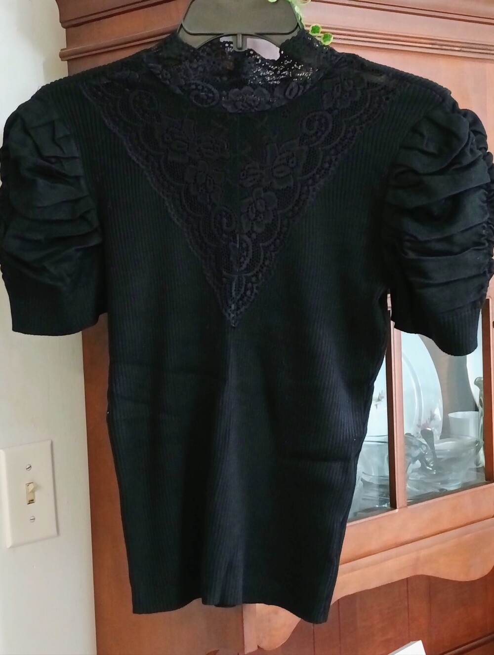 NWOT Almost Famous White Lace Neck Short Puffed Sleeve Ribbed Sweater (L)